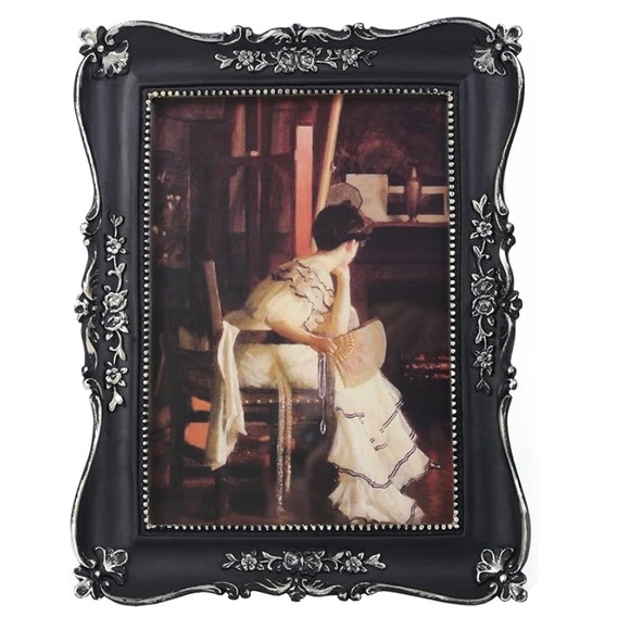 2 Antique Style Picture Frames for 2.5 x 3.5 Photos (NIB) - Picture 11 of 11